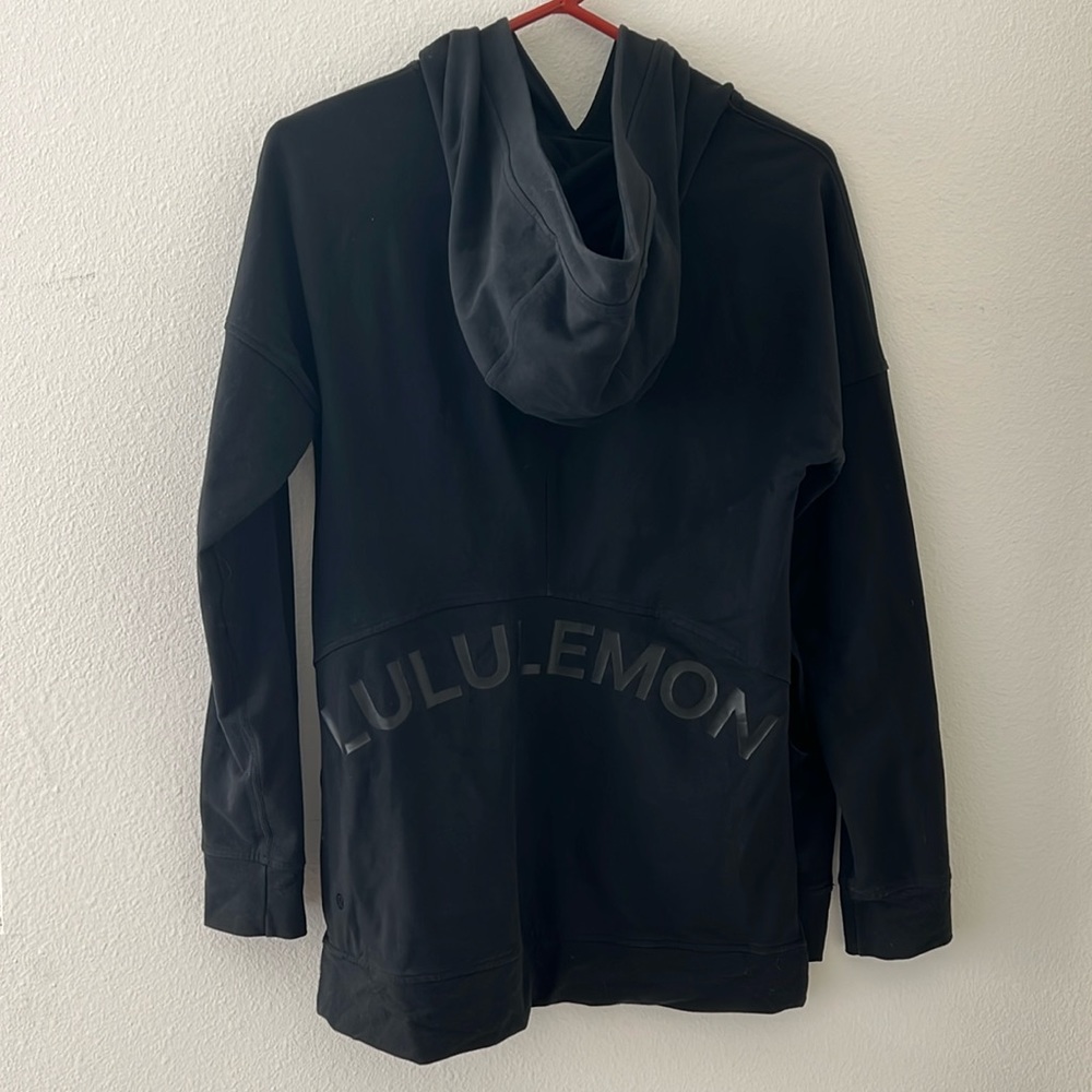 Lululemon cut above hoodie
